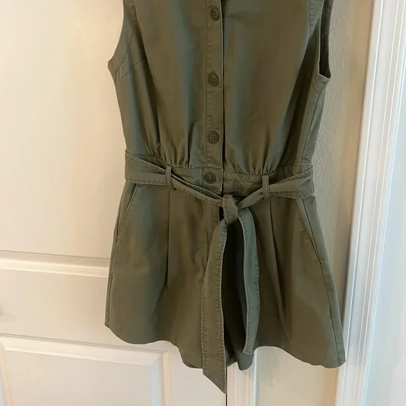 🫒 Abercrombie & Fitch Olive Green Romper, Size: M - Picture 8 of 17
